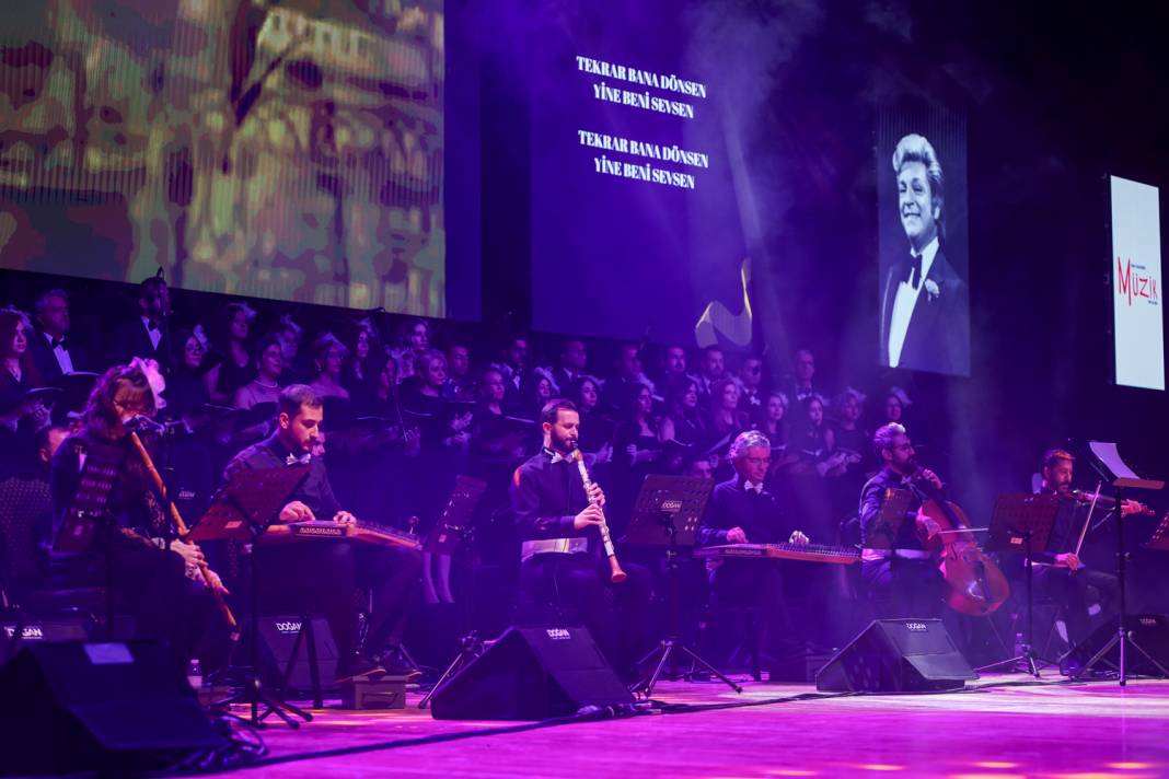 Zeki Müren şarkıları yürekleri titretti! Selçuklu’da alkışlar susmadı 14